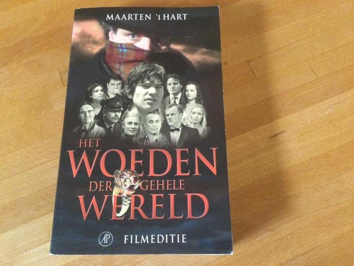 Maarten 't Hart, Het woeden der gehele wereld. Filmeditie!, Boeken, Literatuur, Gelezen, Ophalen of Verzenden