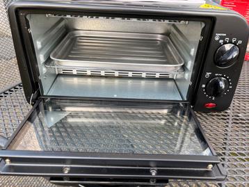 Tomado Mini Oven - Zo Goed Als Nieuw beschikbaar voor biedingen