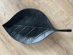 Decoratieve  schaal in bladvorm metaal, Huis en Inrichting, Woonaccessoires | Schalen en Manden, Overige materialen, Schaal, Nieuw