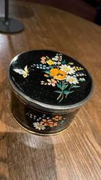 Lutti blikje met bloemen en vlinder, Ophalen of Verzenden, Gebruikt, Overige