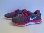 Nike lunarglide 4 sneakers  gympen grijs roze wit maat 40, Nike, Grijs, Zo goed als nieuw, Sneakers of Gympen