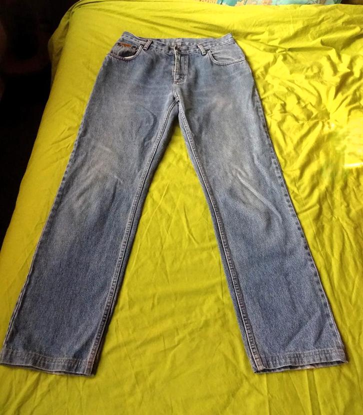 Blauwe jeans Maverick model Clinton maat 32 -34, Kleding | Heren, Spijkerbroeken en Jeans, Gedragen, W32 (confectie 46) of kleiner