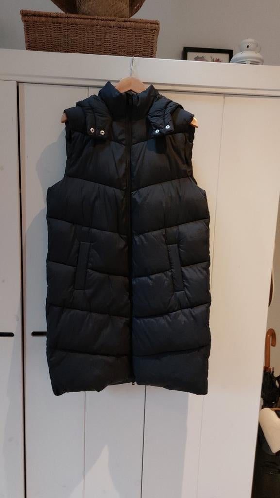 Zwarte gewatteerde bodywarmer van Pieces - Maat M, Maat 38/40 (M), Zwart, Ophalen of Verzenden, Zo goed als nieuw