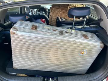 Aluminium koffer beschikbaar voor biedingen