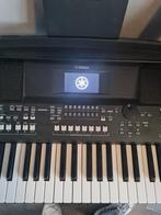 Yamaha psr 600 SX, Muziek en Instrumenten, Keyboards, 61 toetsen, Aanslaggevoelig, Ophalen of Verzenden, Nieuw