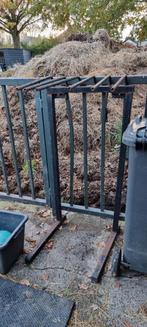 Dekenrek voor 6 stuks of 6 doekjes op te hangen., Ophalen