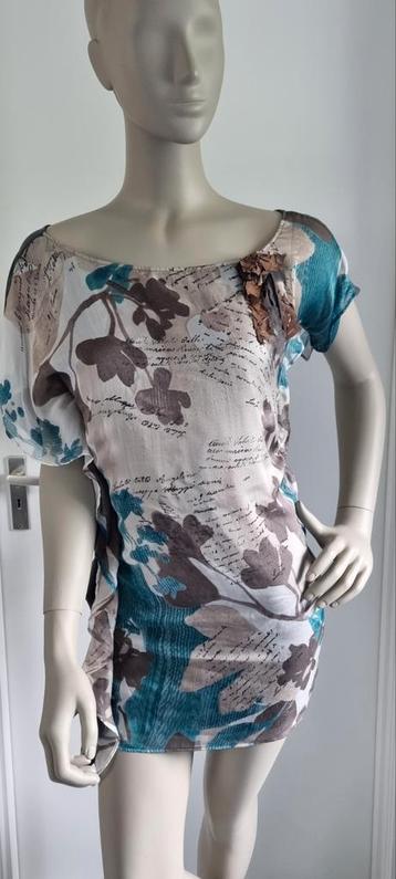 LIO.JO ZIJDEN ZOMERSE TOP/TUNIEK. NIEUW met prijskaartje beschikbaar voor biedingen