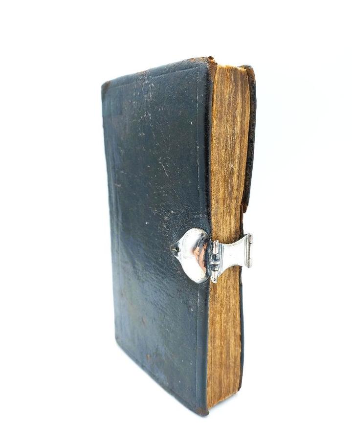 Gebedenboek, zilveren slot, J.C. Behrmann, Altona, 18e eeuws, Antiek en Kunst, Antiek | Goud en Zilver, Zilver, Verzenden