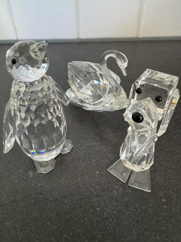 Diverse swarovski beeldjes in 1 koop beschikbaar voor biedingen