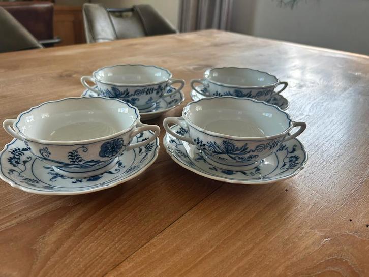 Blue Danube soepkop/kom met losse schotel, Antiek en Kunst, Antiek | Servies los, Ophalen of Verzenden
