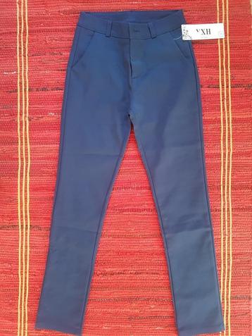 Blauwe broek, nieuw beschikbaar voor biedingen