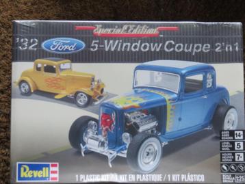 Bouwdoos 1932 Ford 5 window Coupe 2n1 Revell beschikbaar voor biedingen