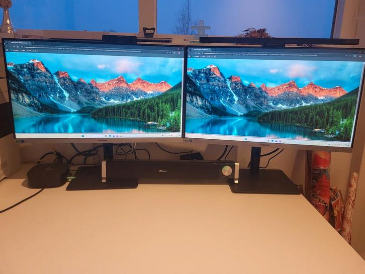 Thuiswerkset: 2 Monitoren, USB-C Hub, Webcam, Soundbar, Lamp, Computers en Software, Monitoren, Gebruikt, 61 t/m 100 Hz, HDMI