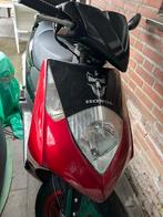 Honda  scooter! I.Z.G.ST.  !!!  Kf05 !, Ophalen, Benzine