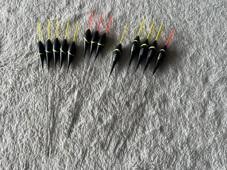 adv 351 / NIEUW set 13 dobbers SPRO, Watersport en Boten, Hengelsport | Witvissen, Nieuw, Dobber of Lood, Ophalen of Verzenden