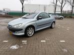 Peugeot 2002 Grijs, Auto's, Peugeot, 136 pk, Cabriolet, 4 stoelen, 49 €/maand