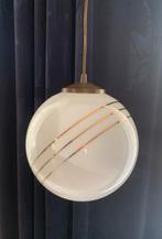 Vintage Massive (?) hanglamp opaline glazen bol, Gebruikt, Vintage, Ophalen of Verzenden, Glas
