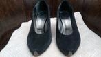 Paul Warmer zwarte suede pumps Hugo Boss mt37, Kleding | Dames, Schoenen, Pumps, Zwart, Ophalen of Verzenden, Zo goed als nieuw