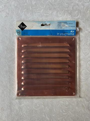 Plieger schoepenrooster RVS af met 195x195mm koper beschikbaar voor biedingen