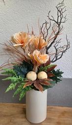 Kerststuk kerst bloemstuk met zijden Amaryllis kunstbloemen, Ophalen of Verzenden, Zo goed als nieuw, Binnen