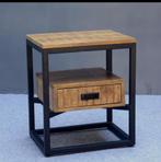 Mango houten bijzettafel/nachtkastje!, Huis en Inrichting, Tafels | Sidetables, Ophalen, 50 tot 100 cm, Zo goed als nieuw, Metaal