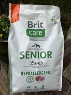 Brit hond senior brokken, Ophalen, Hond