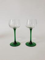 SET VAN 2 VINTAGE GLAZEN, GROENE VOET | LUMINARC FRANCE, Verzamelen, Glas en Borrelglaasjes, -, -, Overige typen, Ophalen of Verzenden