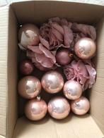 Kerstballen rose en strikken etc., Ophalen of Verzenden, Zo goed als nieuw