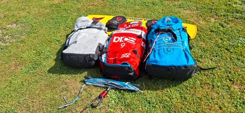 Complete kiteset: kite (7,9 en 11), bar, board en pomp, Watersport en Boten, Kitesurfen, Gebruikt, Kitesurf-set, 9 m², Twintip
