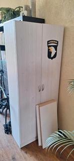 licht gekleurde (kleding) kast met 5 legplanken, Huis en Inrichting, Kasten | Kledingkasten, Ophalen, Gebruikt, 50 tot 100 cm