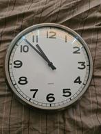 Mooie Wandklok - Quartz uurwerk, Huis en Inrichting, Woonaccessoires | Klokken, Ophalen of Verzenden, Zo goed als nieuw, Analoog