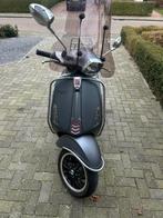 Vespa Sprint 2017 Mat Grijs, Fietsen en Brommers, Scooters | Vespa, Ophalen, Vespa S, Zo goed als nieuw, Benzine