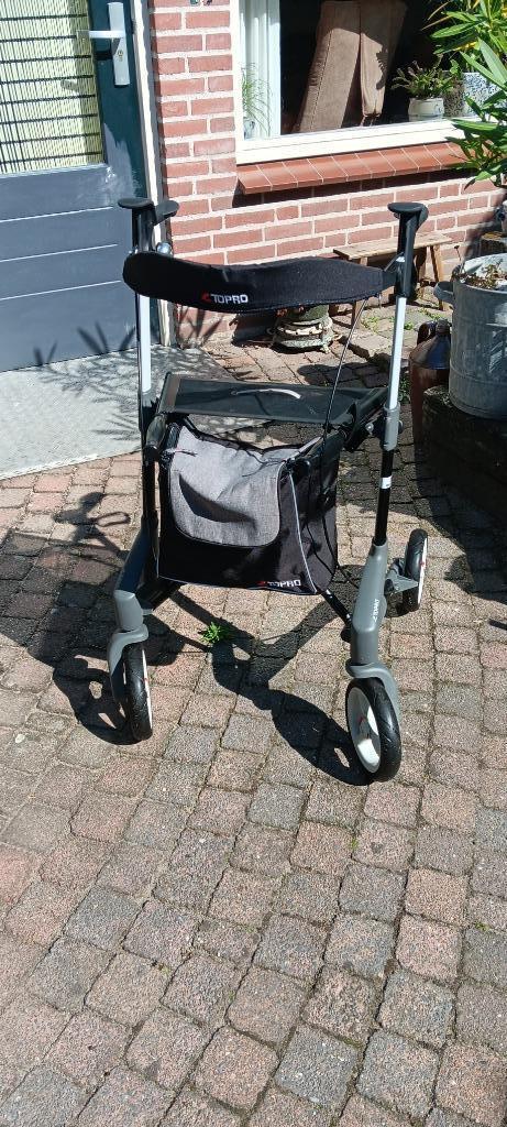 Rollator Topro Troja 5G zwart maat M met Rugsteun, Diversen, Rollators, Gebruikt, Lichtgewicht, Opvouwbaar, Ophalen