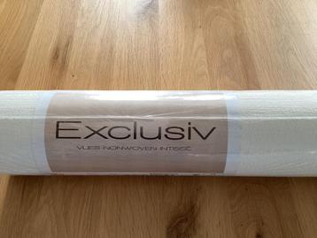 Cremekleurig behang beschikbaar voor biedingen