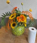 Zgn zijden bloemstuk met kunstbloemen incl vaas, bloempot, Ophalen of Verzenden, Zo goed als nieuw