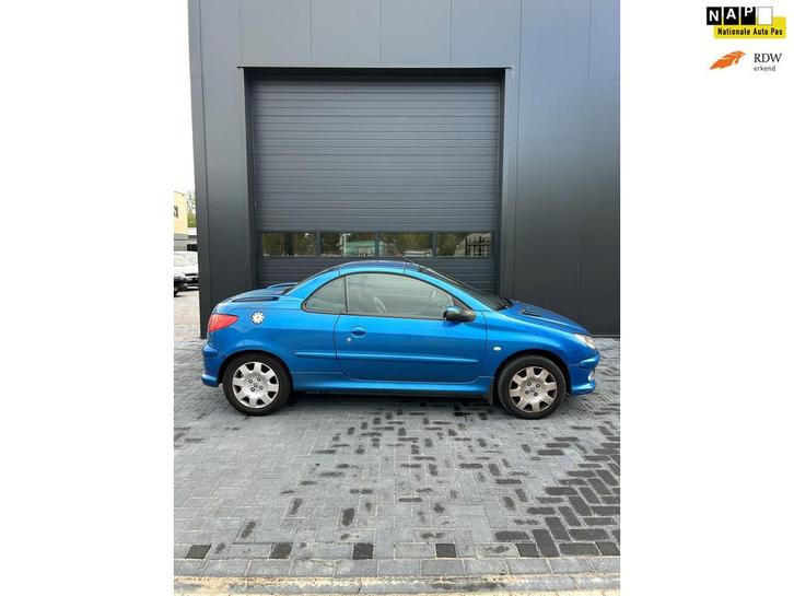 Peugeot 206 CC 1.6-16V Airco|Inruil koopje, Auto's, Peugeot, Bedrijf, Te koop, ABS, Airbags, Airconditioning, Boordcomputer, Centrale vergrendeling