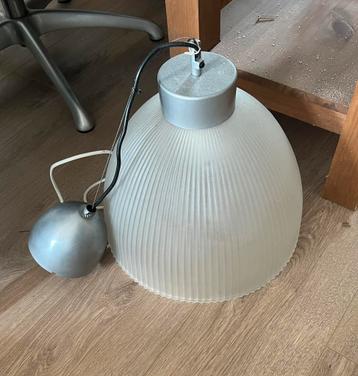 Hanglamp 30 cm gratis beschikbaar voor biedingen