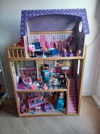 Kidskraft barbie huis met barbies en meubeltjes, Kinderen en Baby's, Speelgoed | Poppenhuizen, Ophalen of Verzenden, Poppenhuis