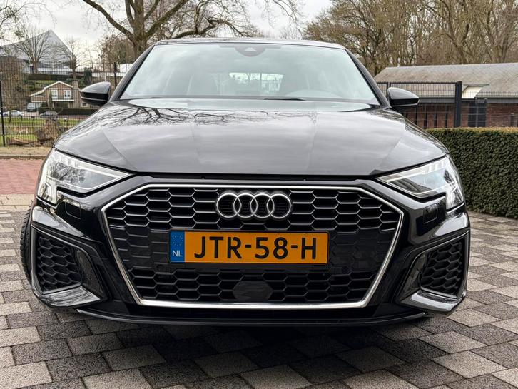 Audi A3 40 Tfsi e 204pk Phev S-tronic 2022 Zwart, Auto's, Audi, Particulier, A3, Hybride Elektrisch/Benzine, Plug-in hybride, Hatchback