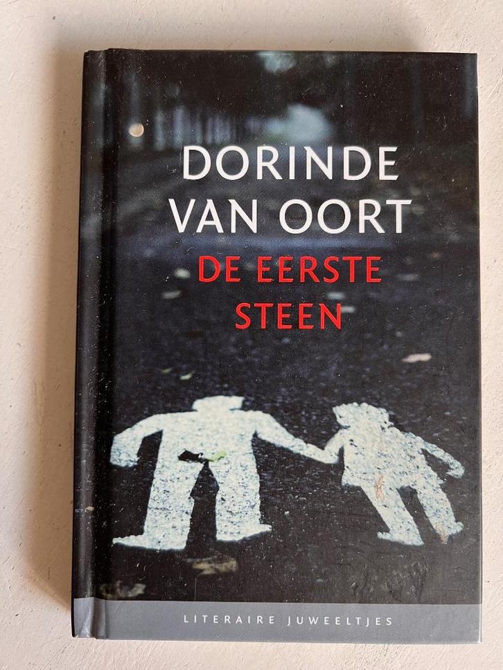 Dorinde van Oort: De eerste steen, Boeken, Romans, Gelezen, Ophalen of Verzenden