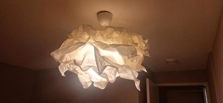 Ikea Plafondlamp - Mooie sfeerverlichting!, Huis en Inrichting, Lampen | Hanglampen, Zo goed als nieuw, 50 tot 75 cm, Kunststof