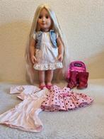 Mooie Our Generation Pop PHOEBE + extra Kleertjes., Verzamelen, Poppen, Ophalen of Verzenden, Zo goed als nieuw, Pop