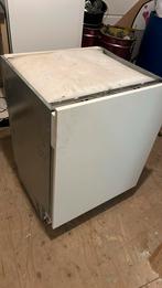 Inbouw vaatwasser INDESIT, Witgoed en Apparatuur, Vaatwasmachines, Ophalen, Zo goed als nieuw, Inbouw, Minder dan 85 cm