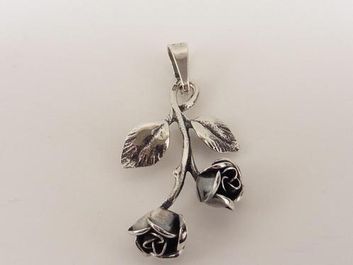 Zilveren Teka hanger roosjes                             Z47, Sieraden, Tassen en Uiterlijk, Kettinghangers, Gebruikt, Zilver