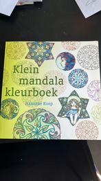 Kleine Mandala kleurboek, Ophalen of Verzenden, Zo goed als nieuw