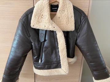 Leren winterjas (pull&bear) xs beschikbaar voor biedingen