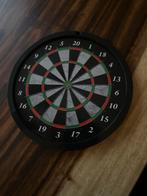 Dartbord met pijlen - Zo goed als nieuw!, Sport en Fitness, Darts, Ophalen, Zo goed als nieuw, Dartbord met pijlen