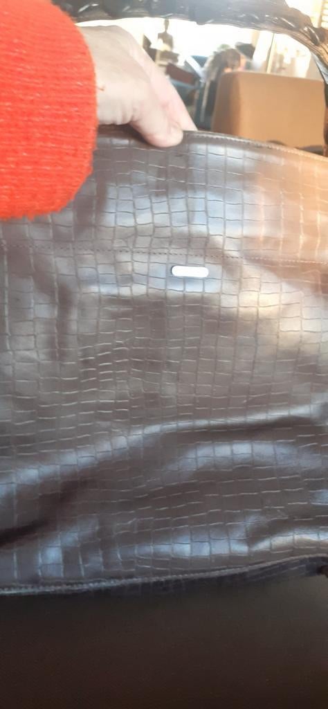 Leren tas, Sieraden, Tassen en Uiterlijk, Tassen | Damestassen, Ophalen of Verzenden, Zo goed als nieuw, Schoudertasje