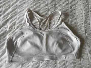 Te koop: Nike Dames Sport BH Maat XL wit beschikbaar voor biedingen