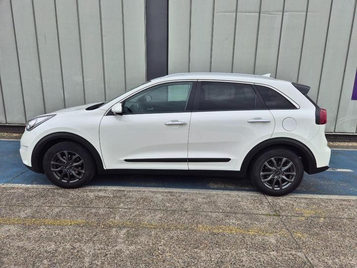 Kia Niro 1.6 GDi Hybrid 141pk Dct6 2019 Wit, Auto's, Kia, Particulier, Niro, ABS, Achteruitrijcamera, Adaptive Cruise Control